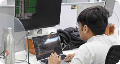 Engineers pairing on an experiment